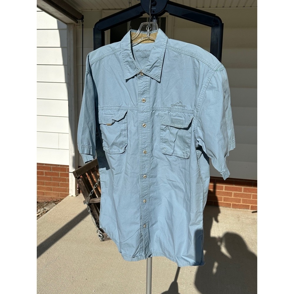 Eddie Bauer Mens Light Blue Short Sleeve Pocket Button Up Shirt Size‎ Large
